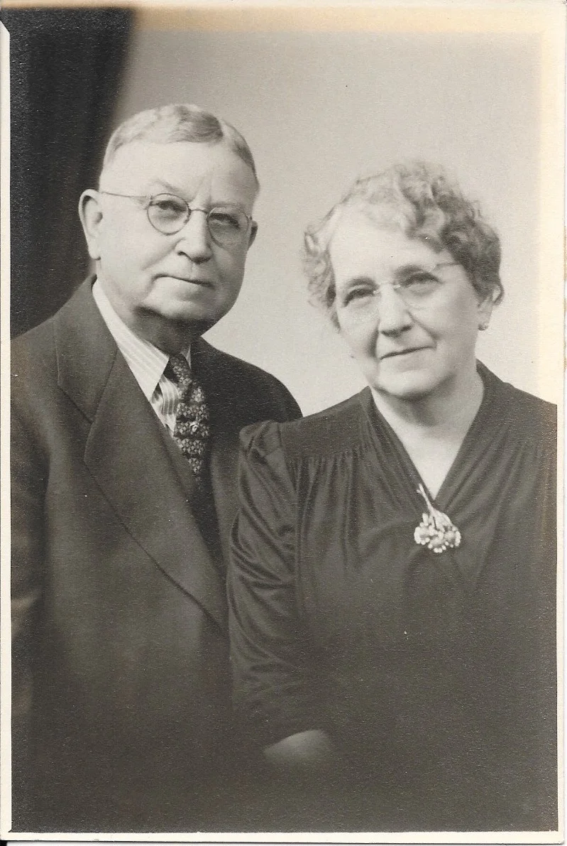 Albert & Della Walls in their later years together