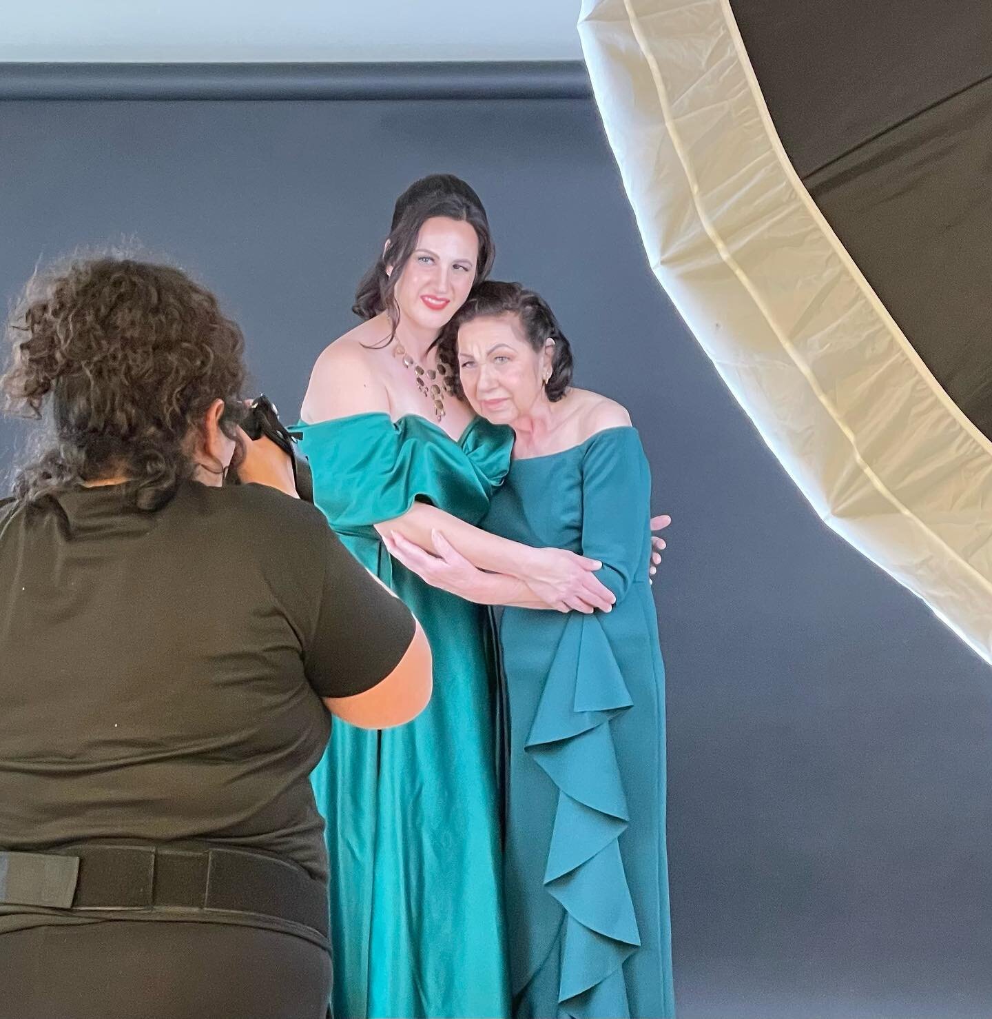 Mother &amp; Daughters photoshoot 🥺. I almost lost it 😢. As I celebrated this beautiful family, I was also celebrating my momma&rsquo;s memories. She passed away 12 years ago and I know how important these portraits are and will be. My heart is ful