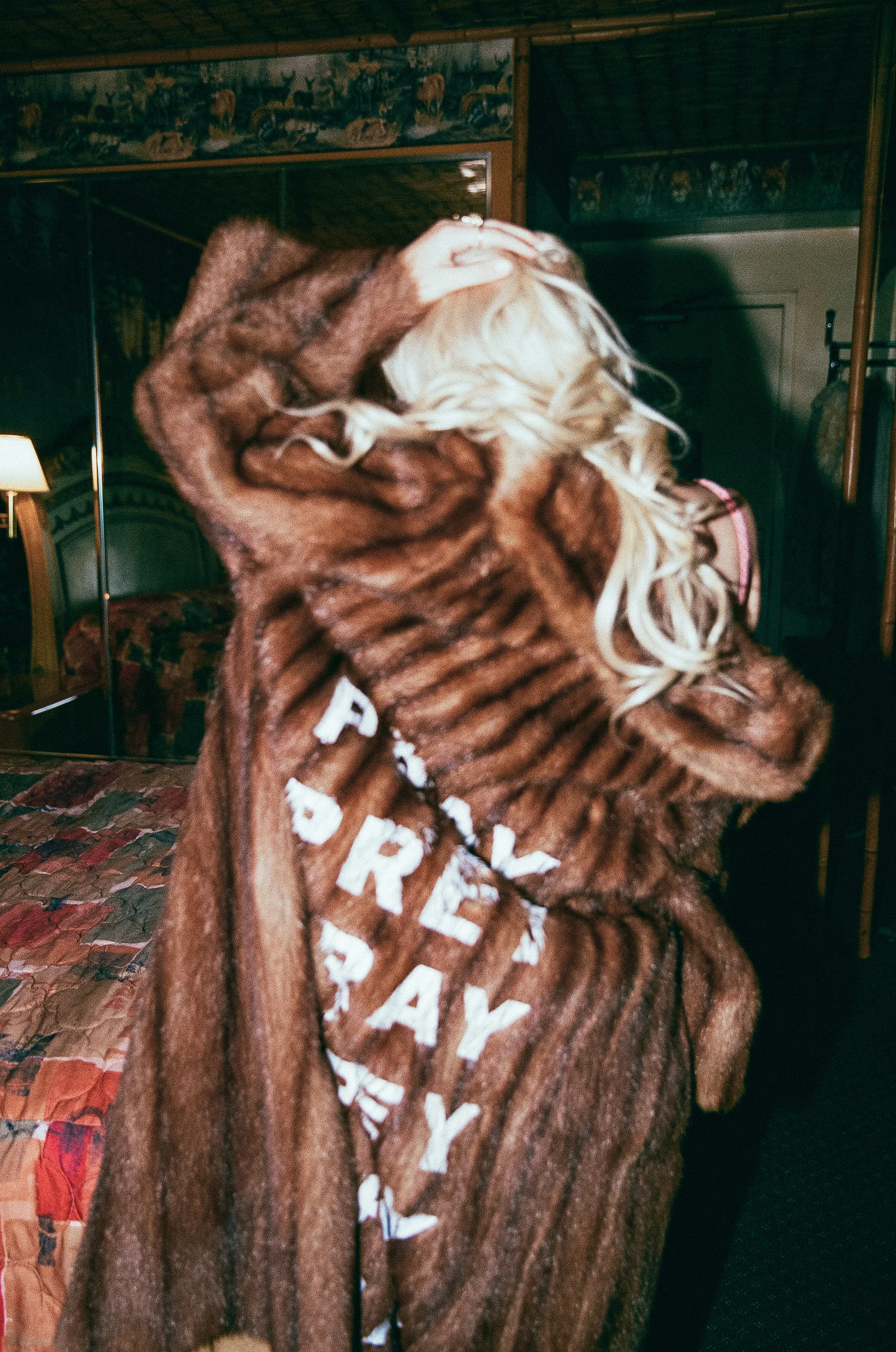 Ihateblonde_Motel_-12.jpg