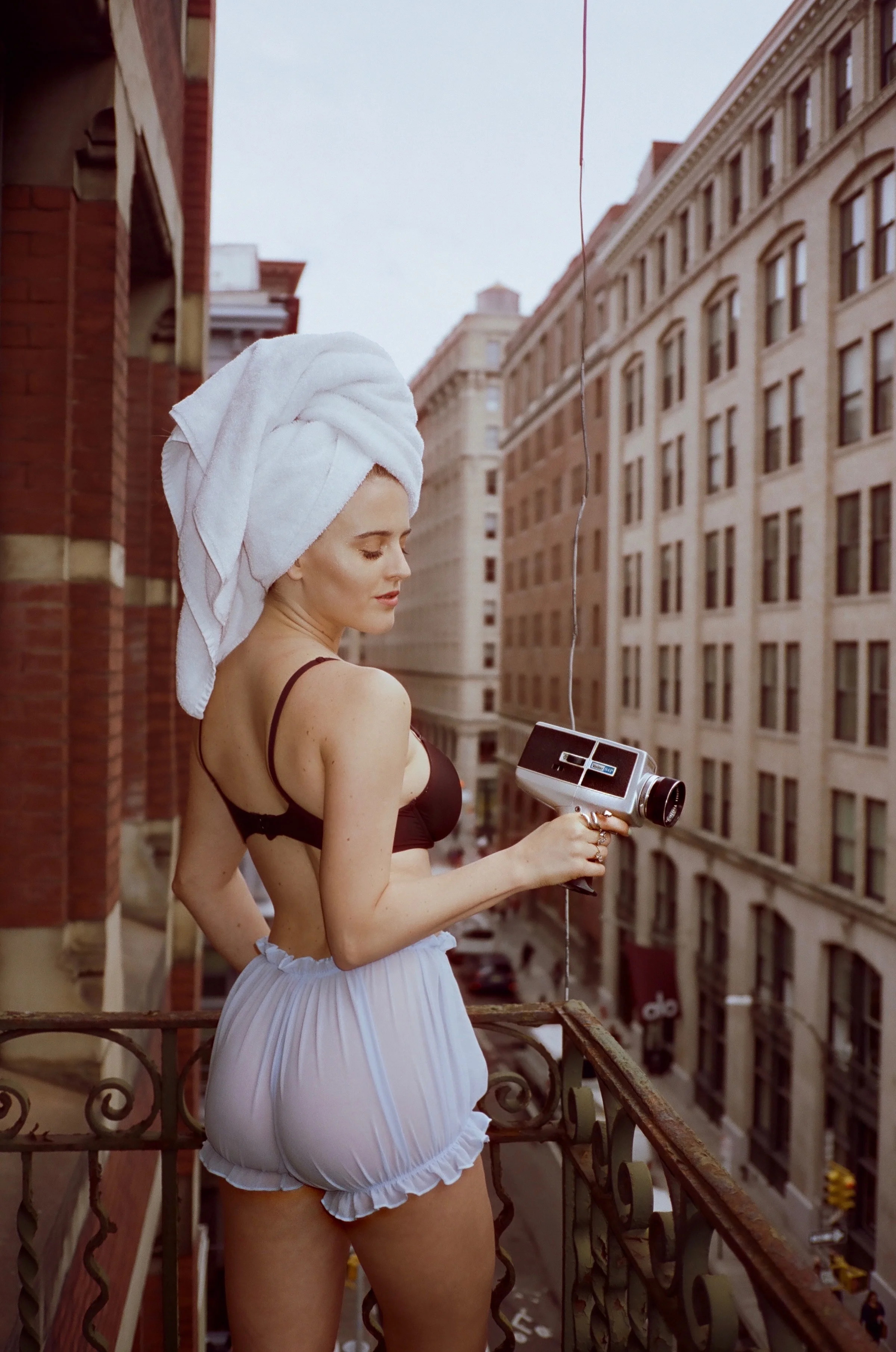 Facetune_07-06-2019-13-50-51.jpg