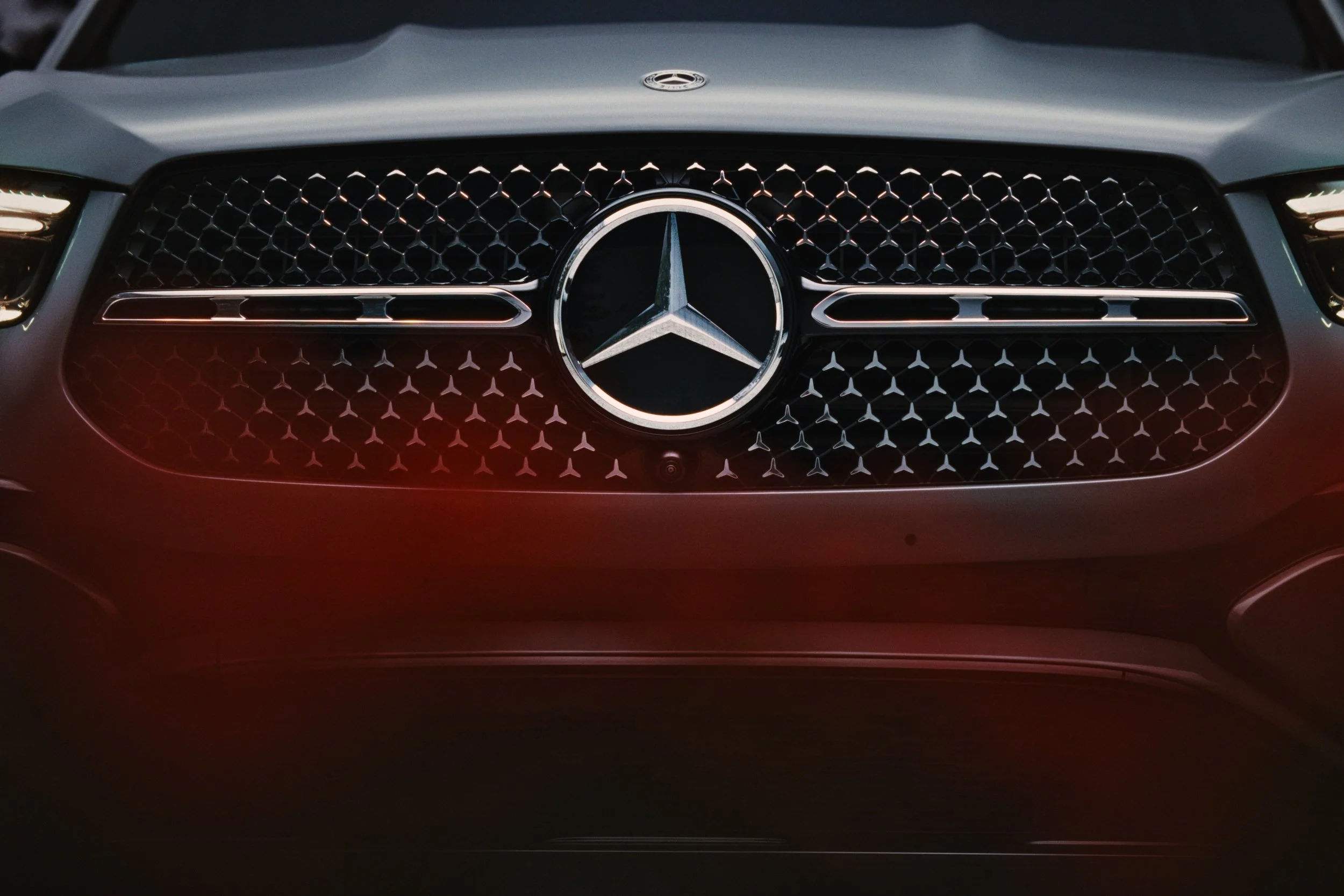 240206_MERCEDES-BENZ_GLE-SUV_CREATIVE_0033.00000000.jpeg