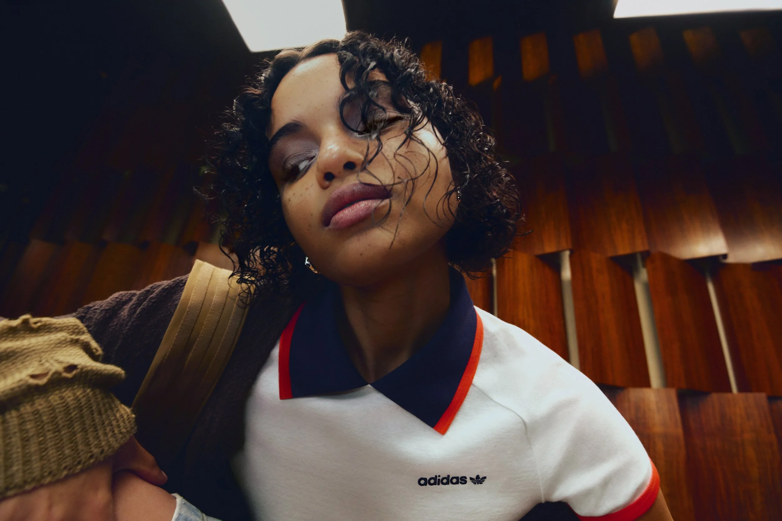 SW_FW25_ADIDAS_SEASONAL_LOPRO_JAPAN_W_F_JS4022_PORTRAIT_001_0139_ON_F04.jpg