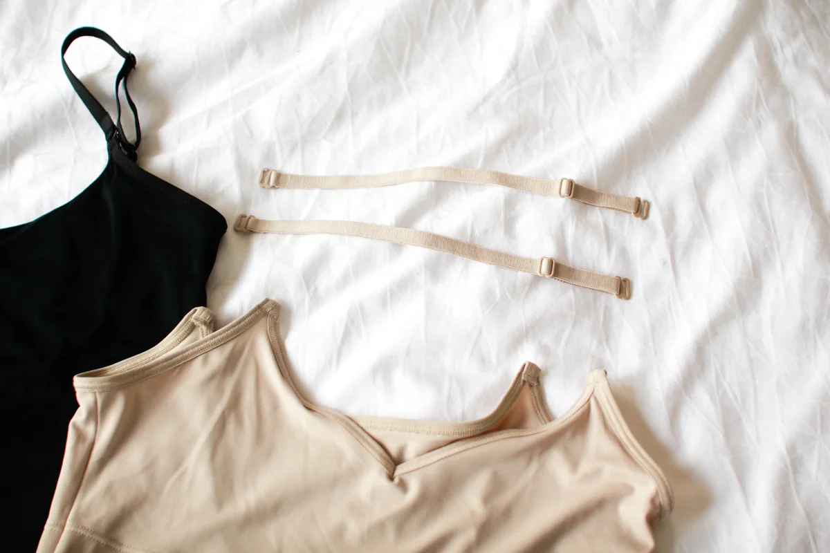Removable Strap - Strapless, Classic, Crossed, One shoulder (4 ways)