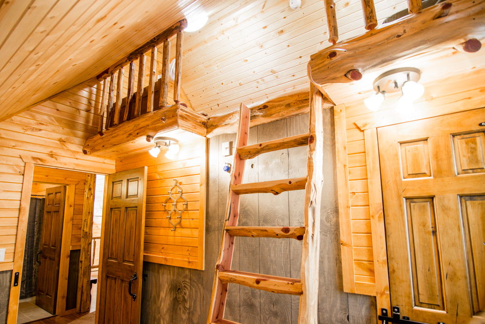 Hopewell Croft Bedroom - Adams County Cabin Rental