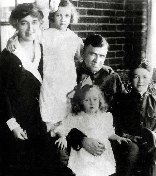 Young-Jimmy-with-his-family.jpg
