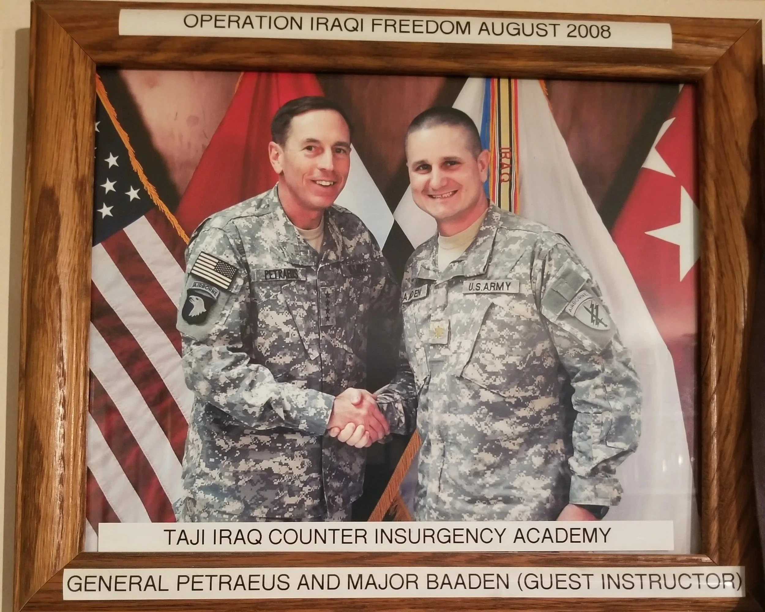 Mark+Baaden+and+General+Petraeus.jpg