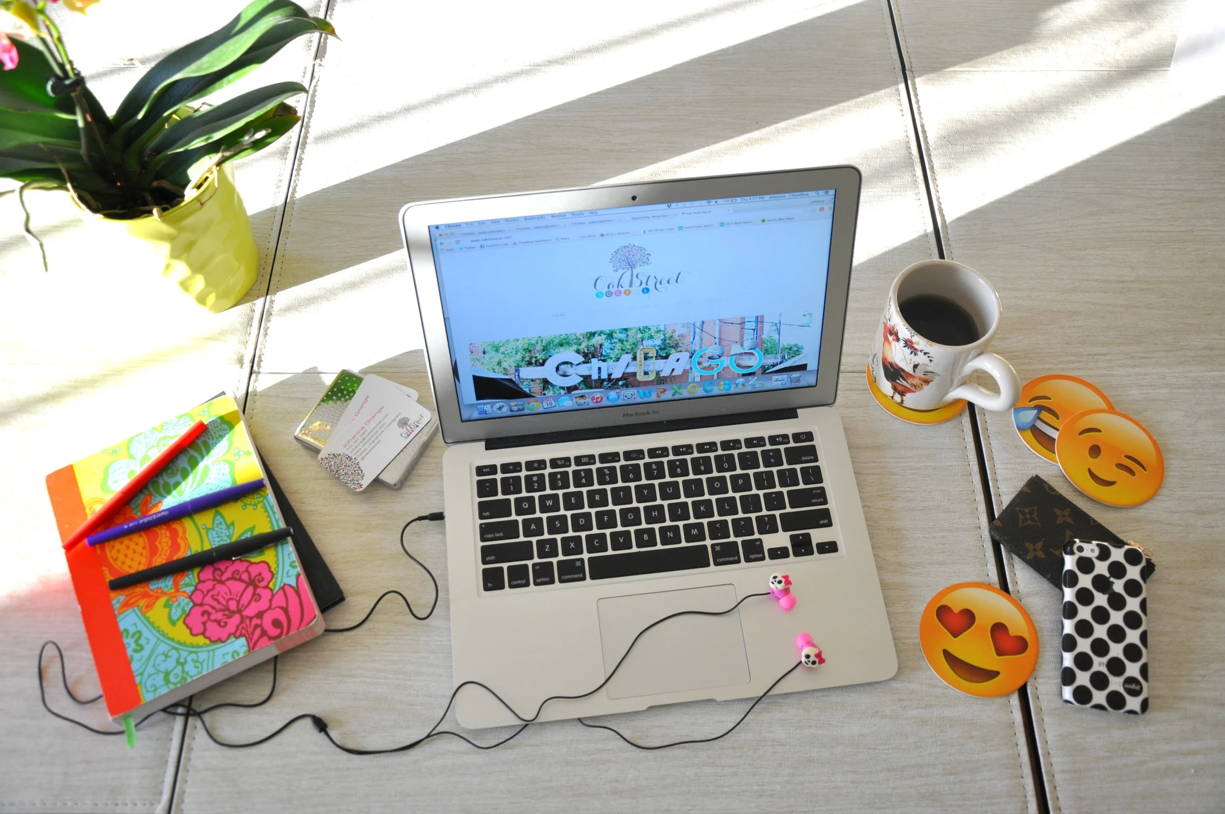 Accessorizing your work life.