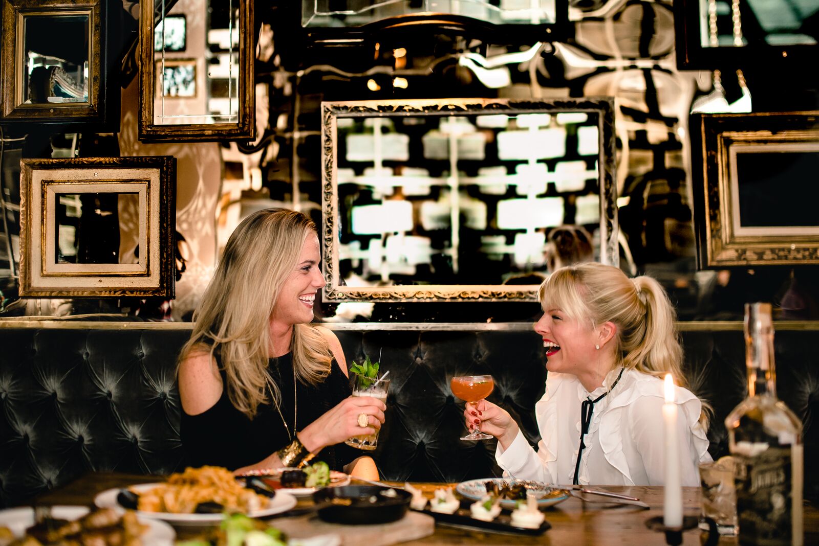 Johanna and her friend at dinner