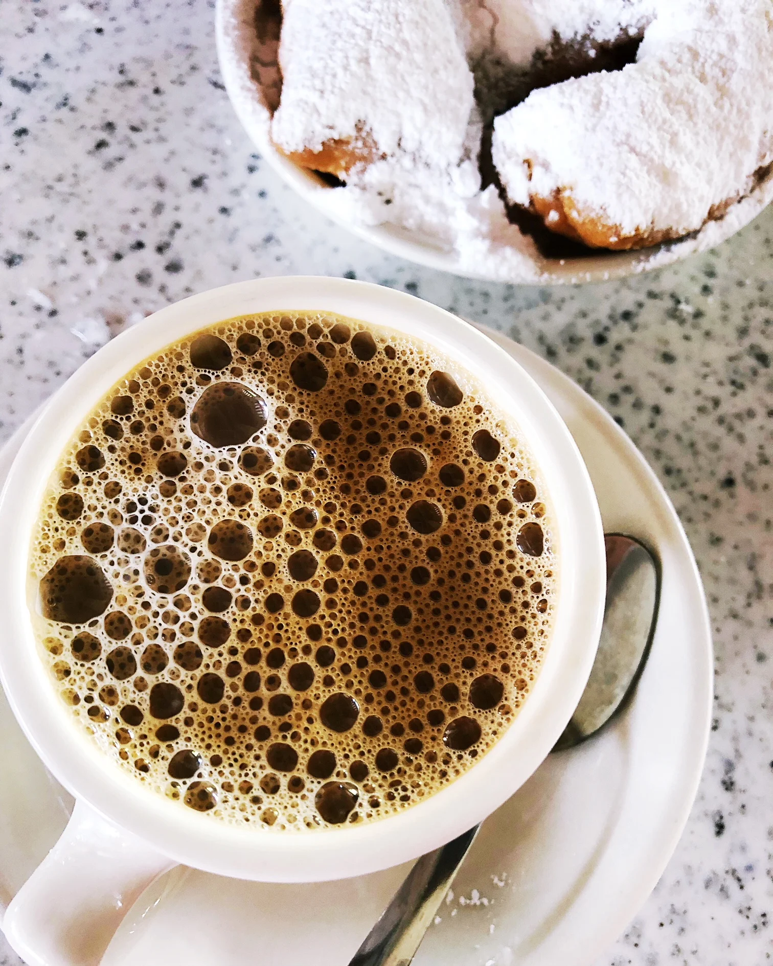 New Orleans Travel Guide: eat, shop, drink, do!