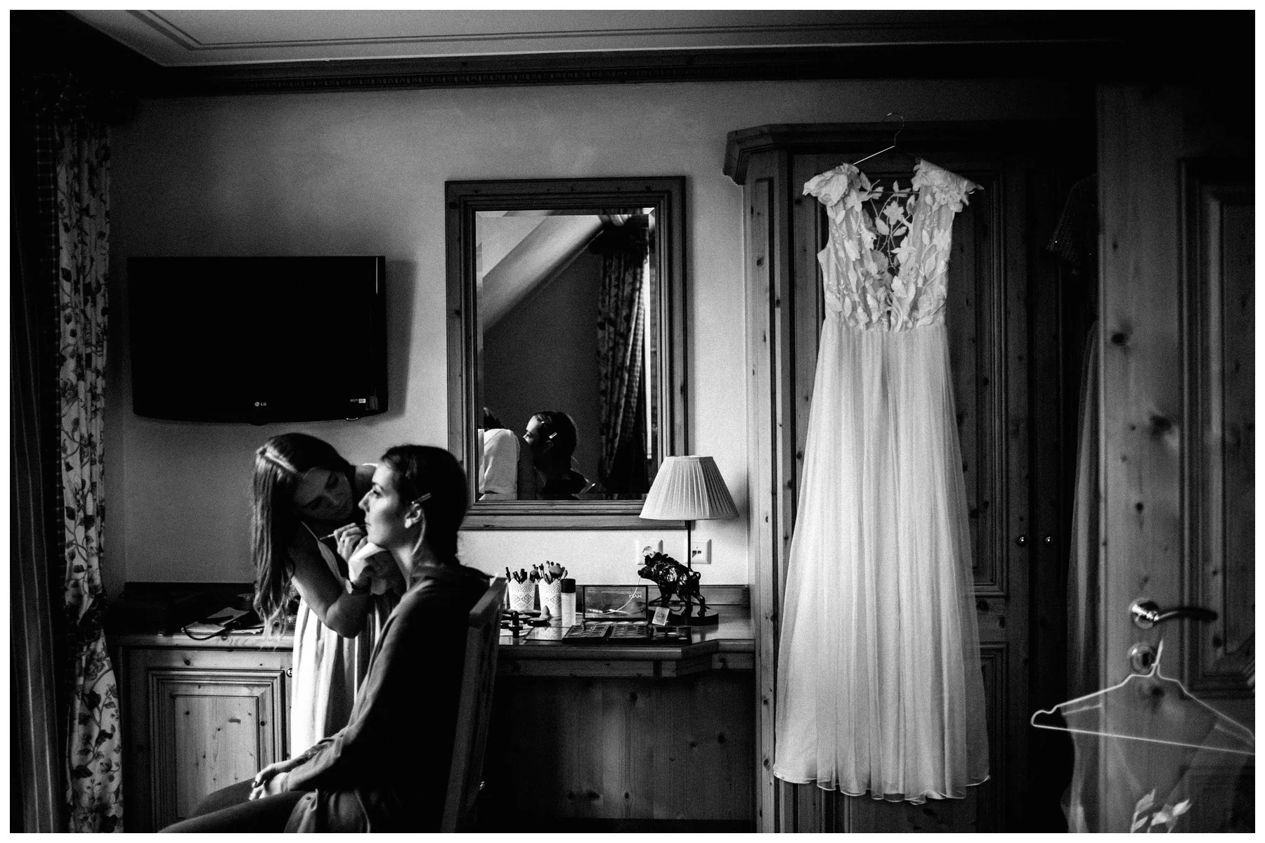hochzeitsreportage-berlin-ankleiden_1