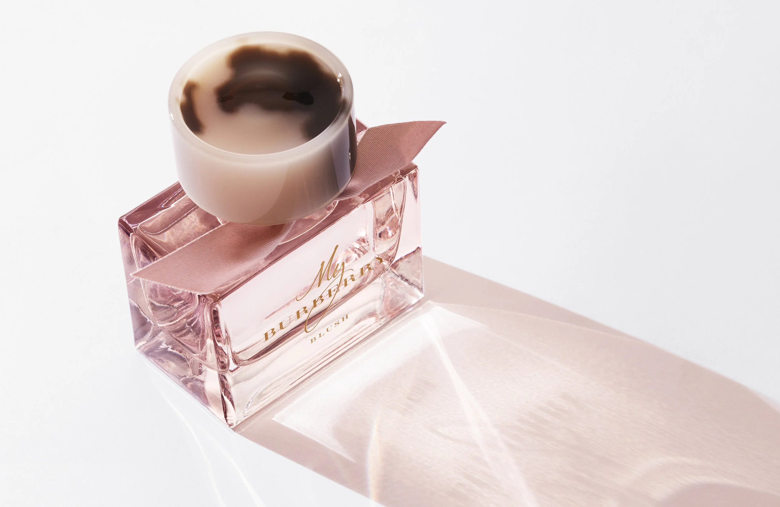2017_BLUSH_FRAGRANCE_SUPPORTING_STILLS_AMBIENT_BOTTLE_RGB_CROPPED_07.jpg