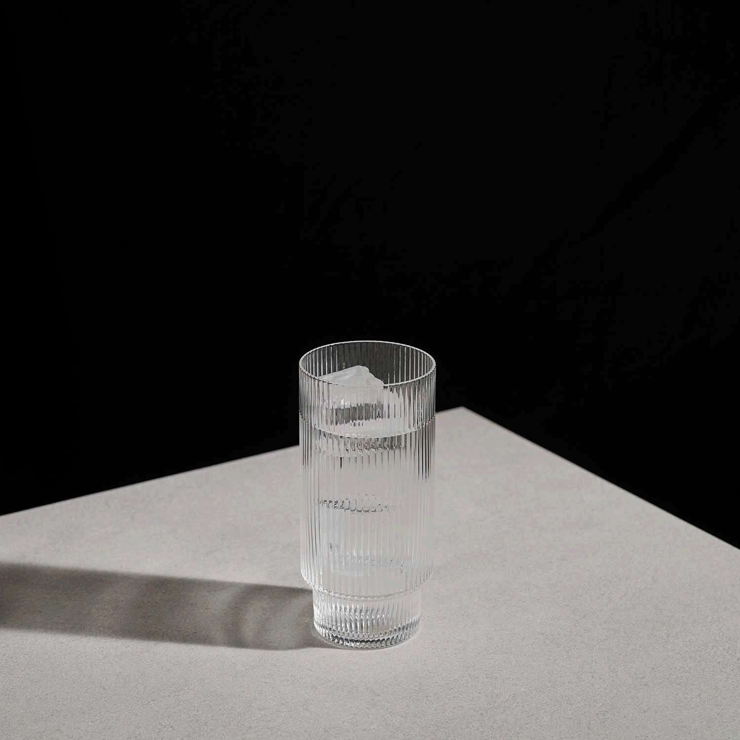 Cometeer_SQM_Shot_09_Rnd4_1500px_Looping.gif