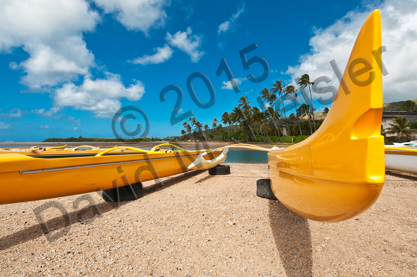 Outrigger canoe