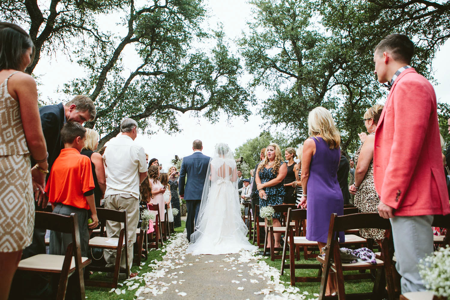 Outdoor wedding aisle at Vista Wedding Ranch | Lisa Woods Photography