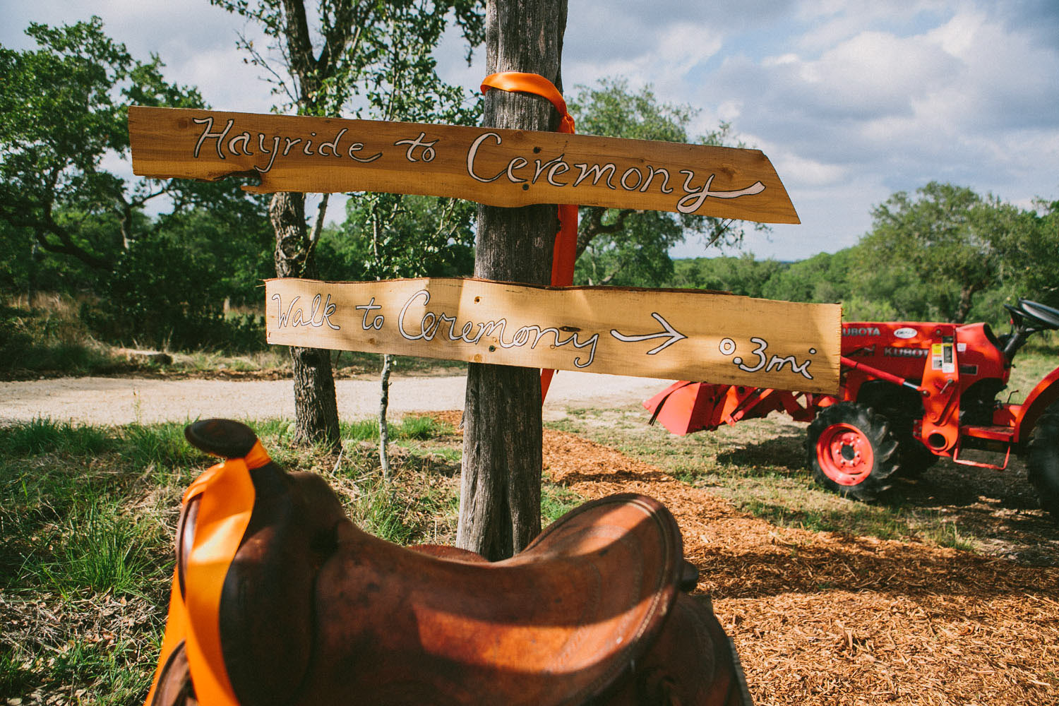 Hayride to Ceremony | Home Ranch Wedding | Lisa Woods Photography