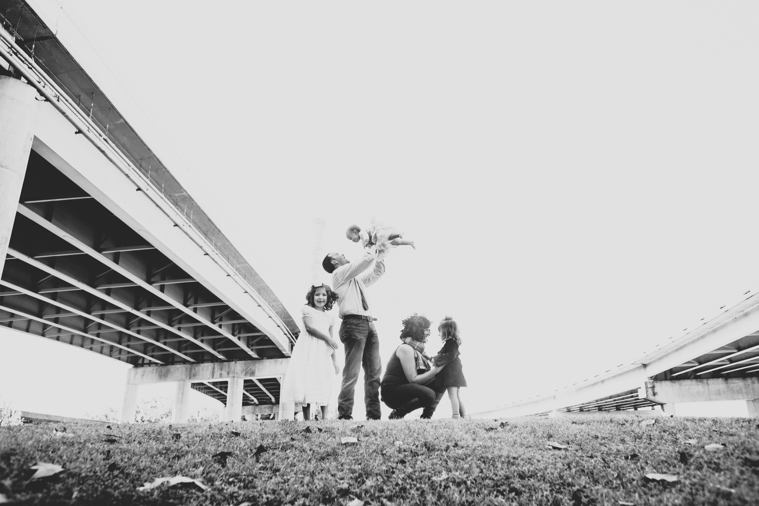 Black & White Urban Family Portrait | Houston Texas | Lisa Woods Photography