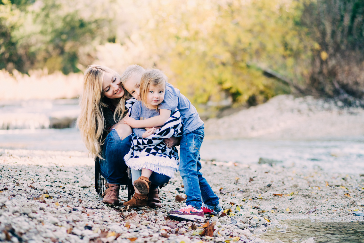 Brother Loves Sister | Austin Family Portraits | Lisa Woods Photography