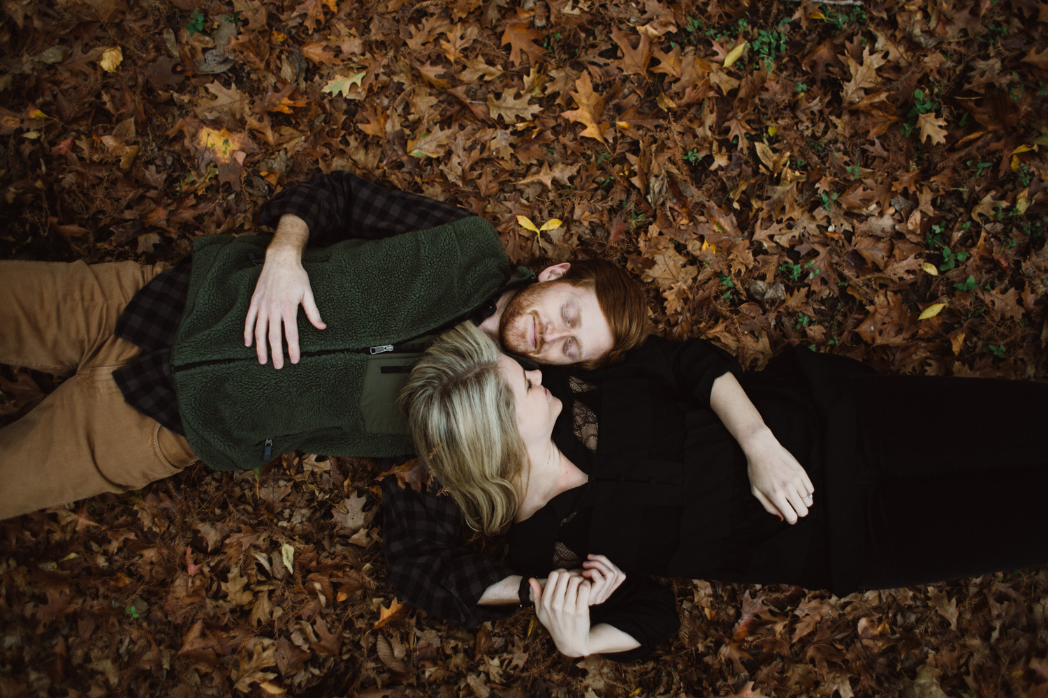 Fall Leaves | Engagement Session | Lisa Woods Photography