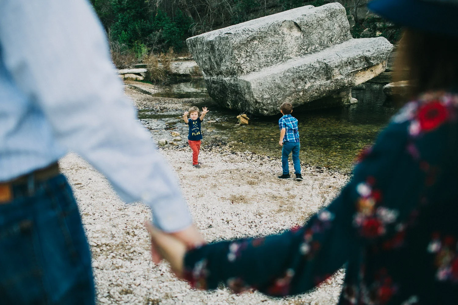 Family Portrait Session at Bull Creek Park in Austin Texas | Lisa Woods Photography