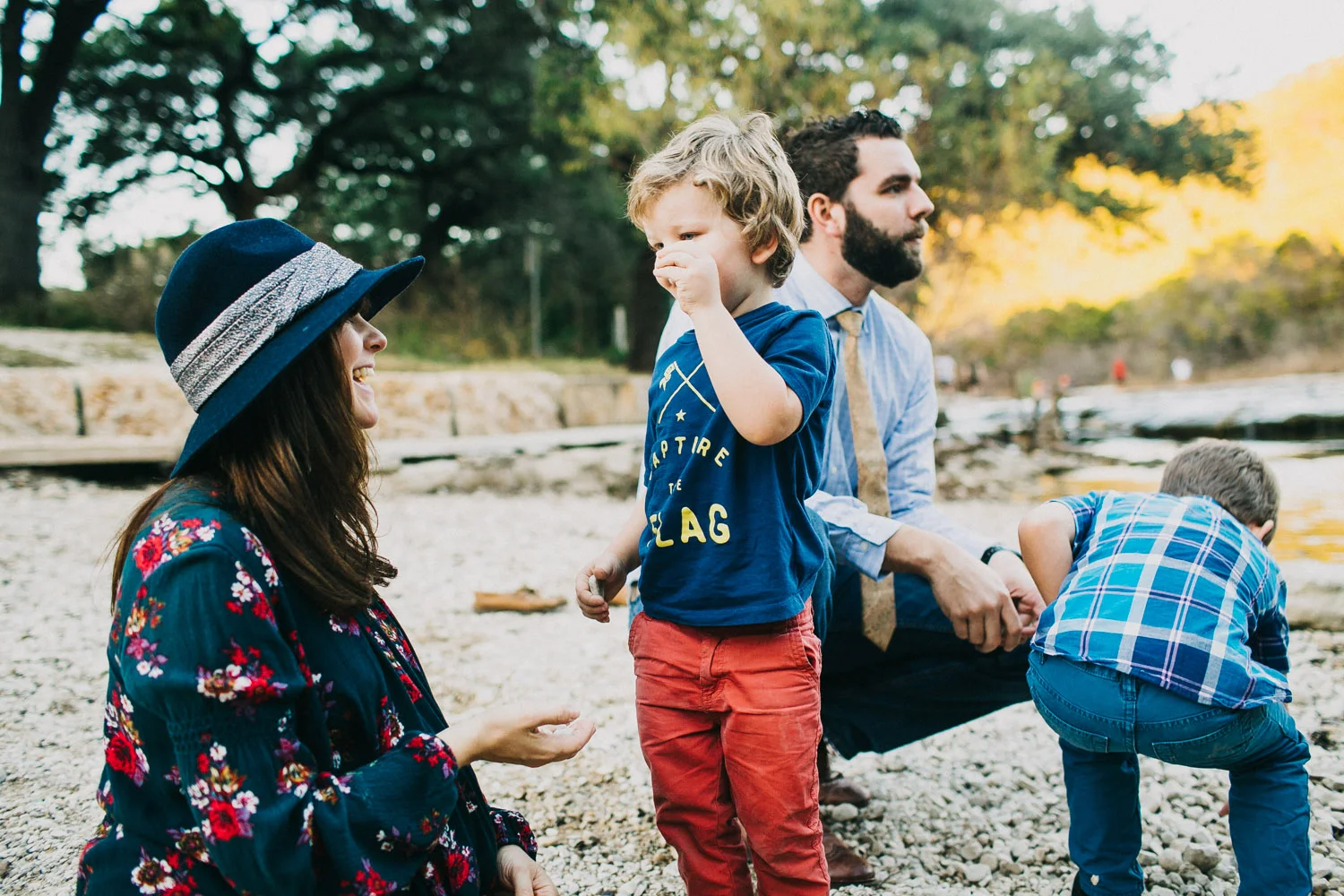 Stylish Family Portraits at Bull Creek in Austin Texas | Lisa Woods Photography