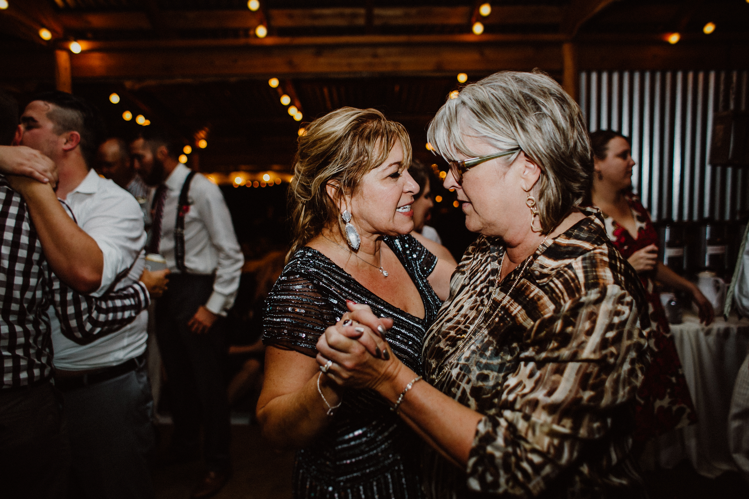 wildflower-barn-wedding-k&k-702.jpg