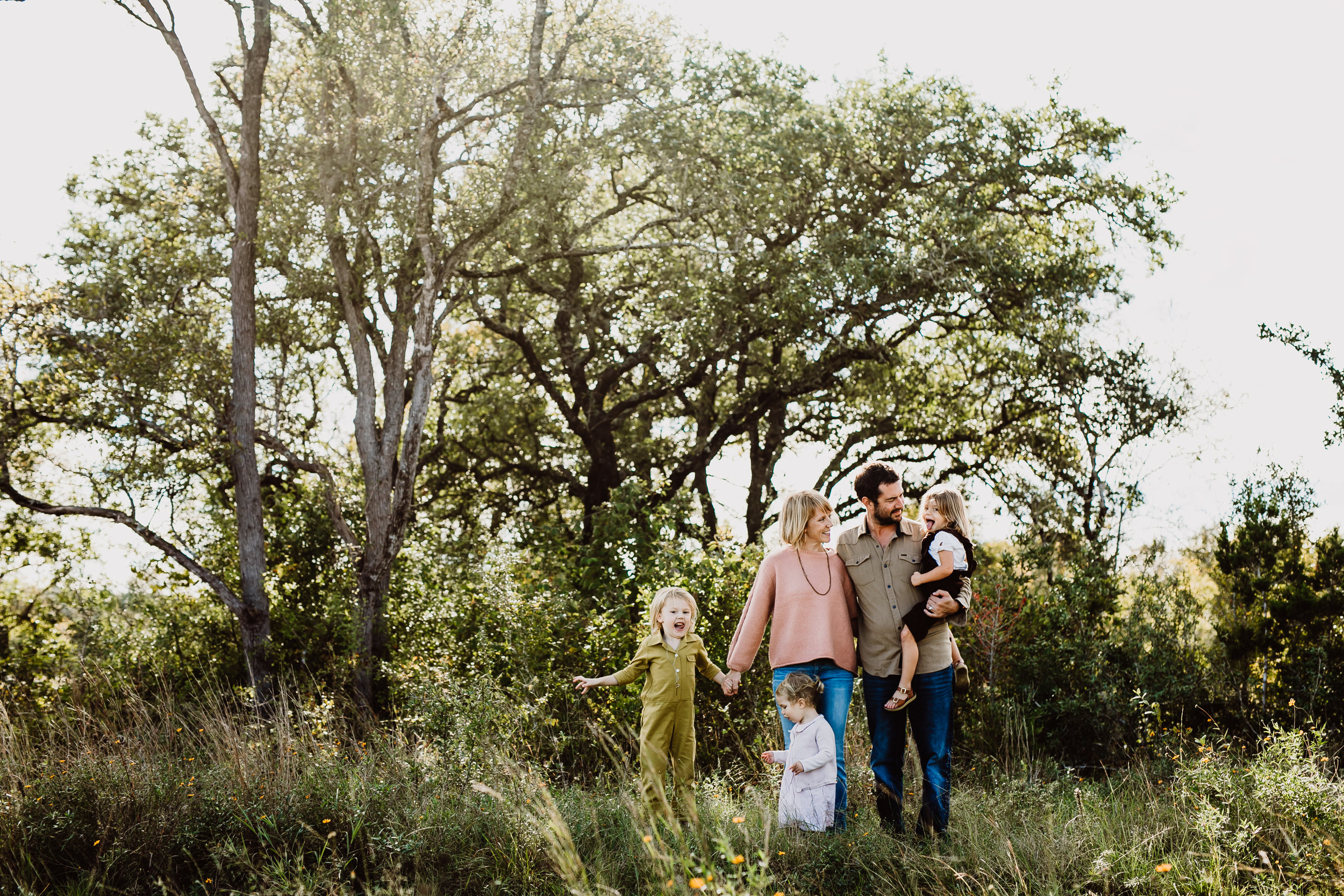 family session at the greenhouse at driftwood