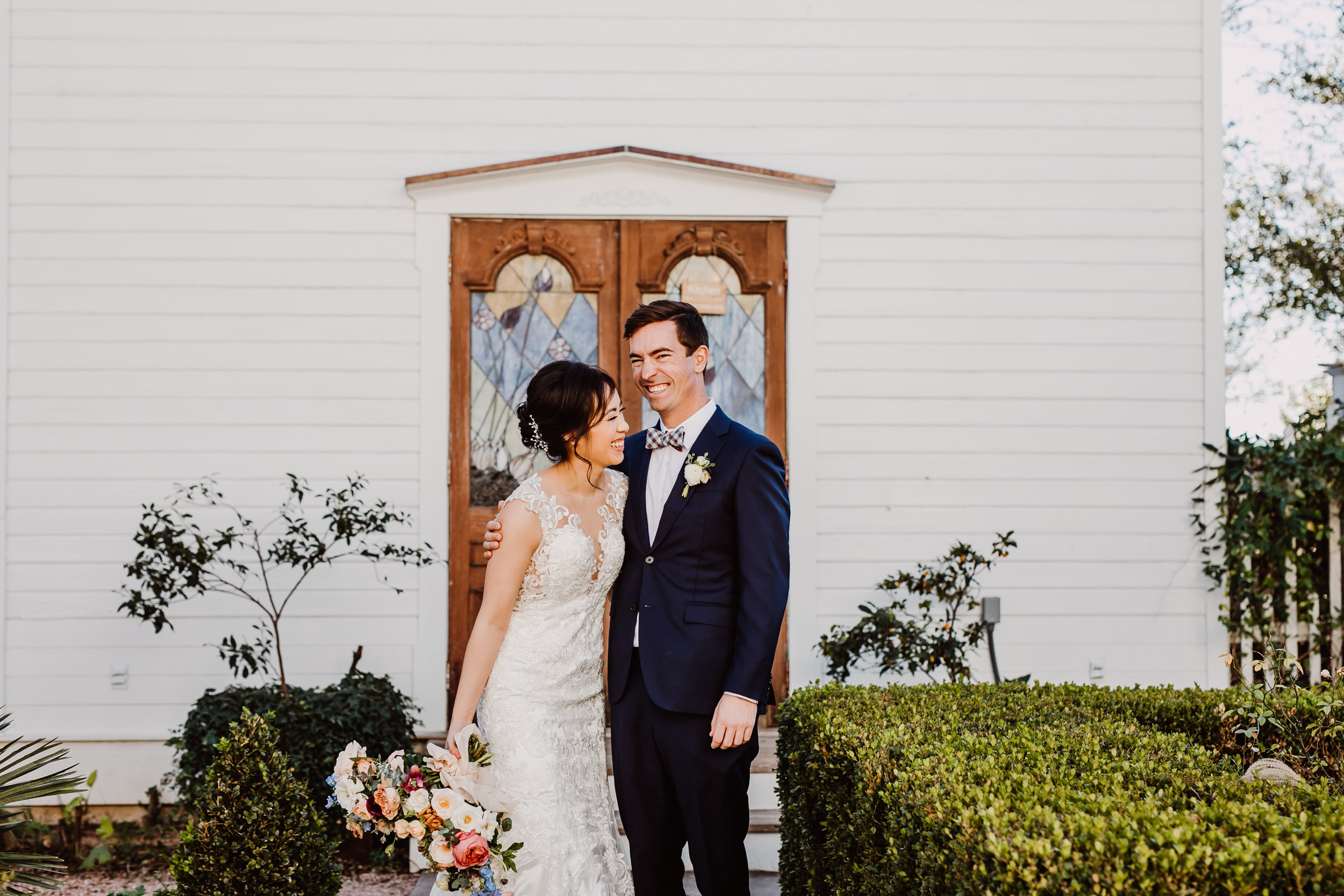 barr mansion bride and groom