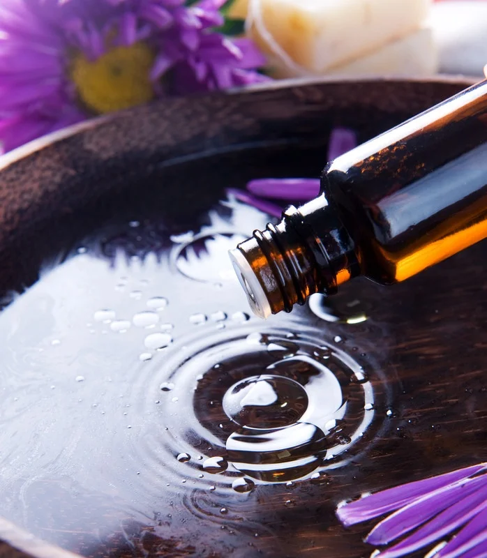 essential oil.jpg