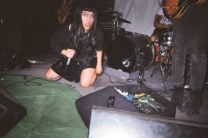 TheTissues_daisynoemi_cafenela_02.jpg
