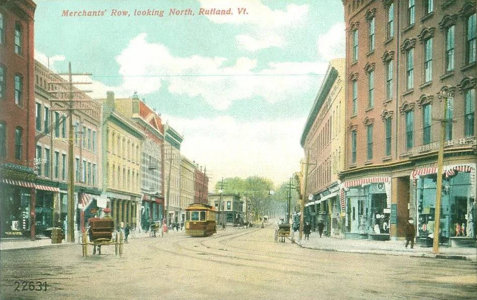 Merchants'_Row,_Looking_North,_Rutland,_VT.jpg