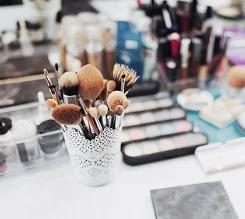 Case Study: &nbsp;Skincare Manufacturer Improves Margins with New Pricing Strategy