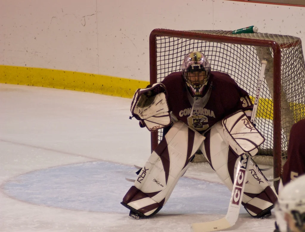 Univ_Hockey 5.jpg