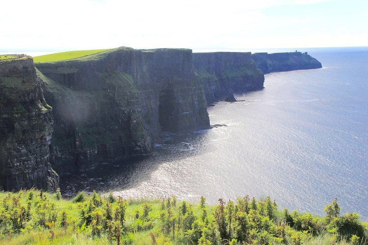 Ireland cliffs of moher.jpg