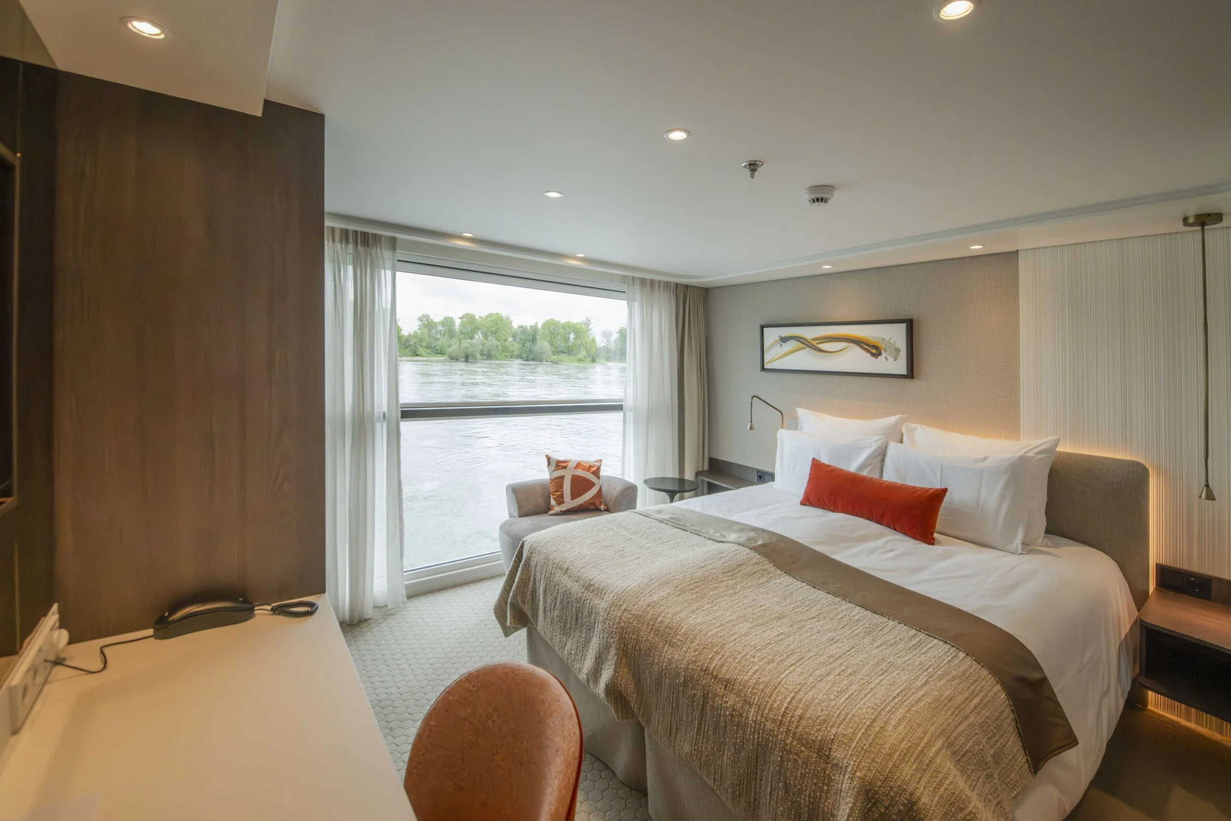 The Gentleman Deluxe Stateroom.jpg