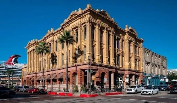 Galveston The Strand.jpg
