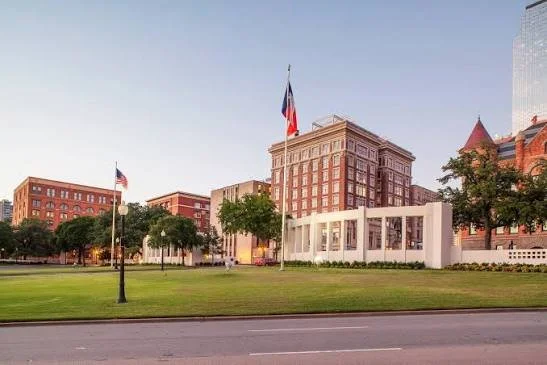Dealy Plaza.jpg