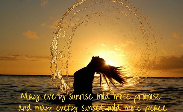 #HappySunday #SundayFunday #sunrise #sunset #peace #hope #inspiration #quotes #ocean Wishing you a joyful Sunday!