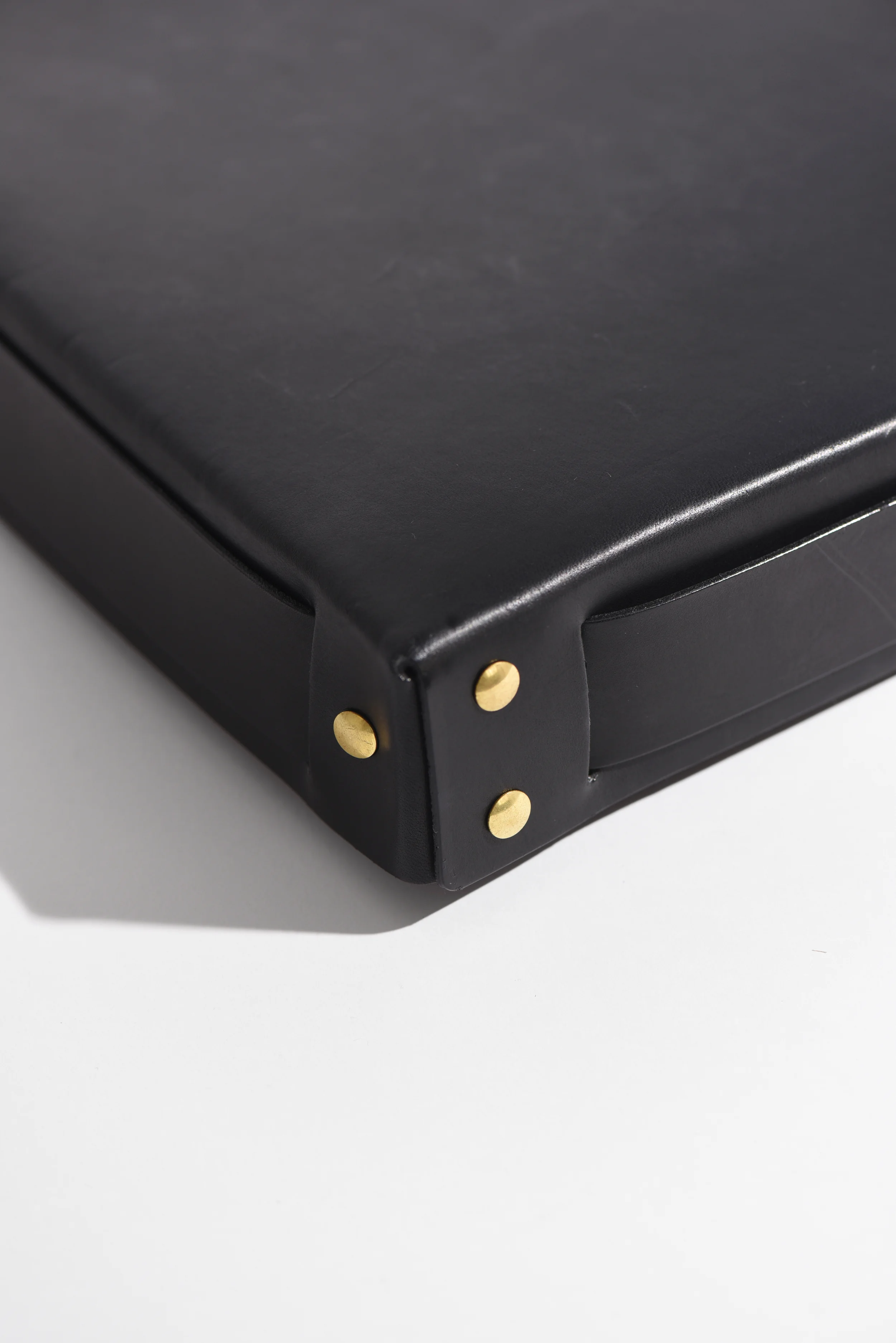 COPY BLACKFOLD_03.jpg