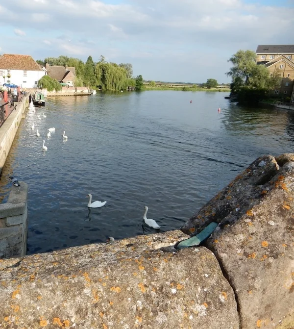 St. Ives Bridge, looking east, St. Ives, Cambridgeshire, UK (Jul 2014)