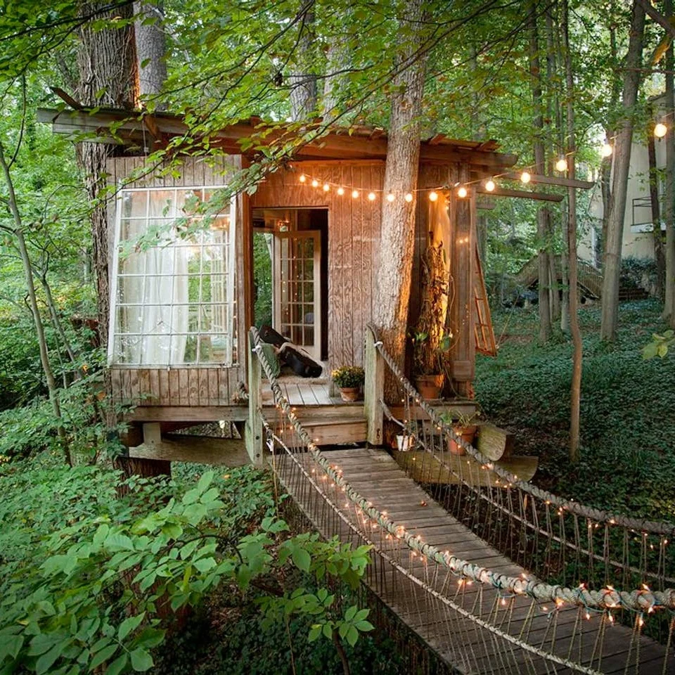 Secluded Intown Treehouse