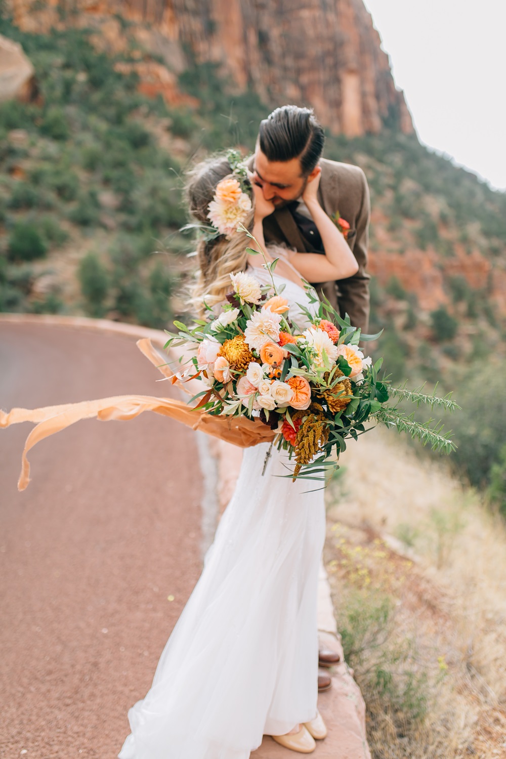 peach and gold bridal bouquet