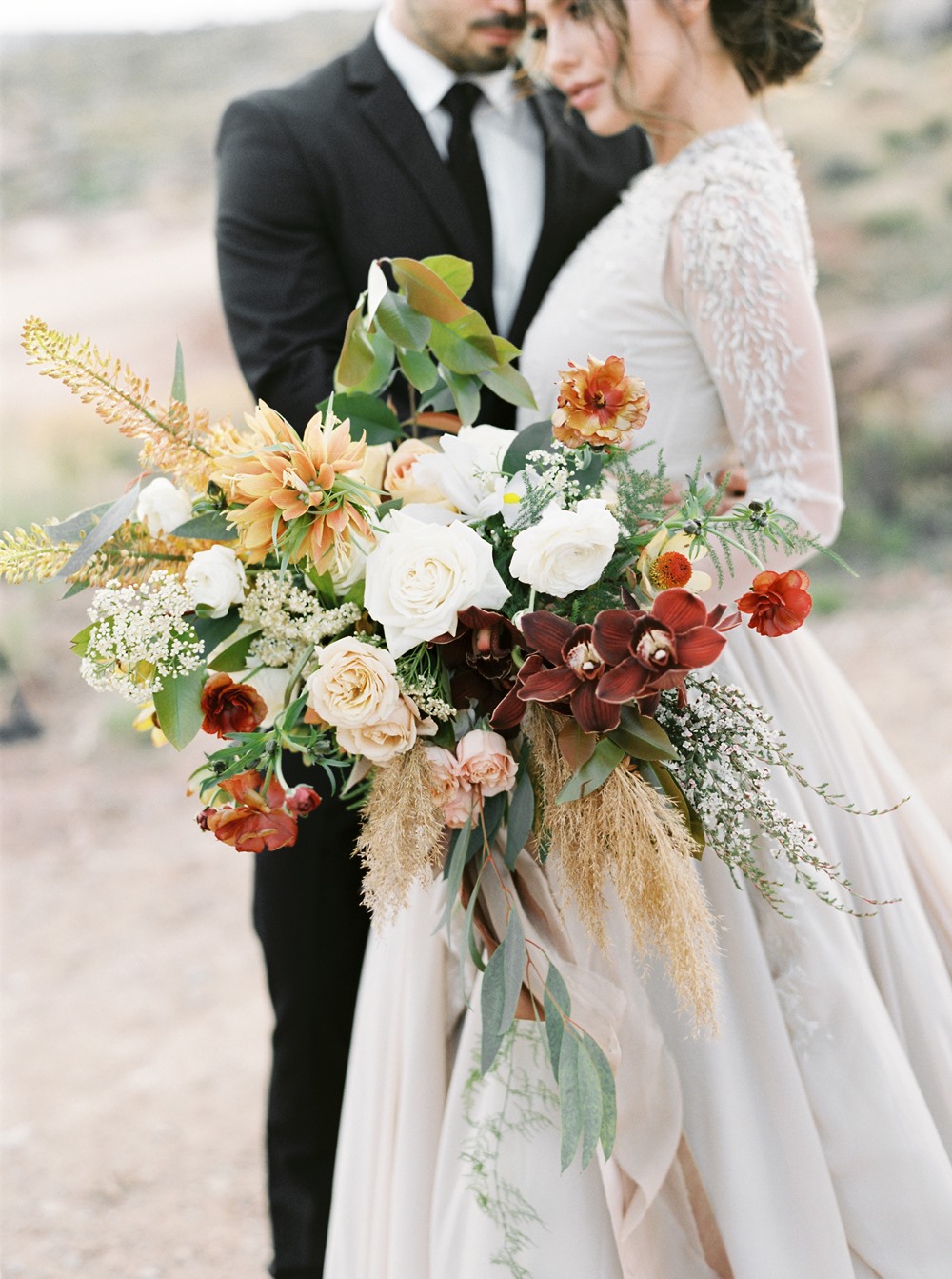 oversized zion inspired bridal bouquet