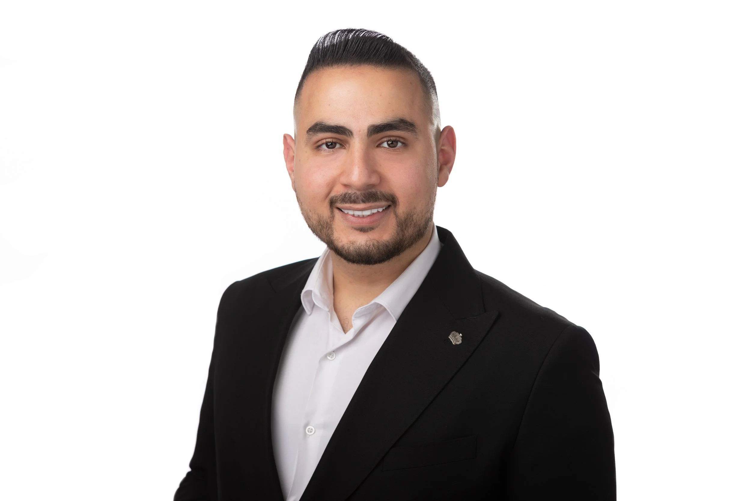 Professional headshot photography by Tom Krueger, Milwaukee, Wisconsin. The Midwest's top headshot photographer.