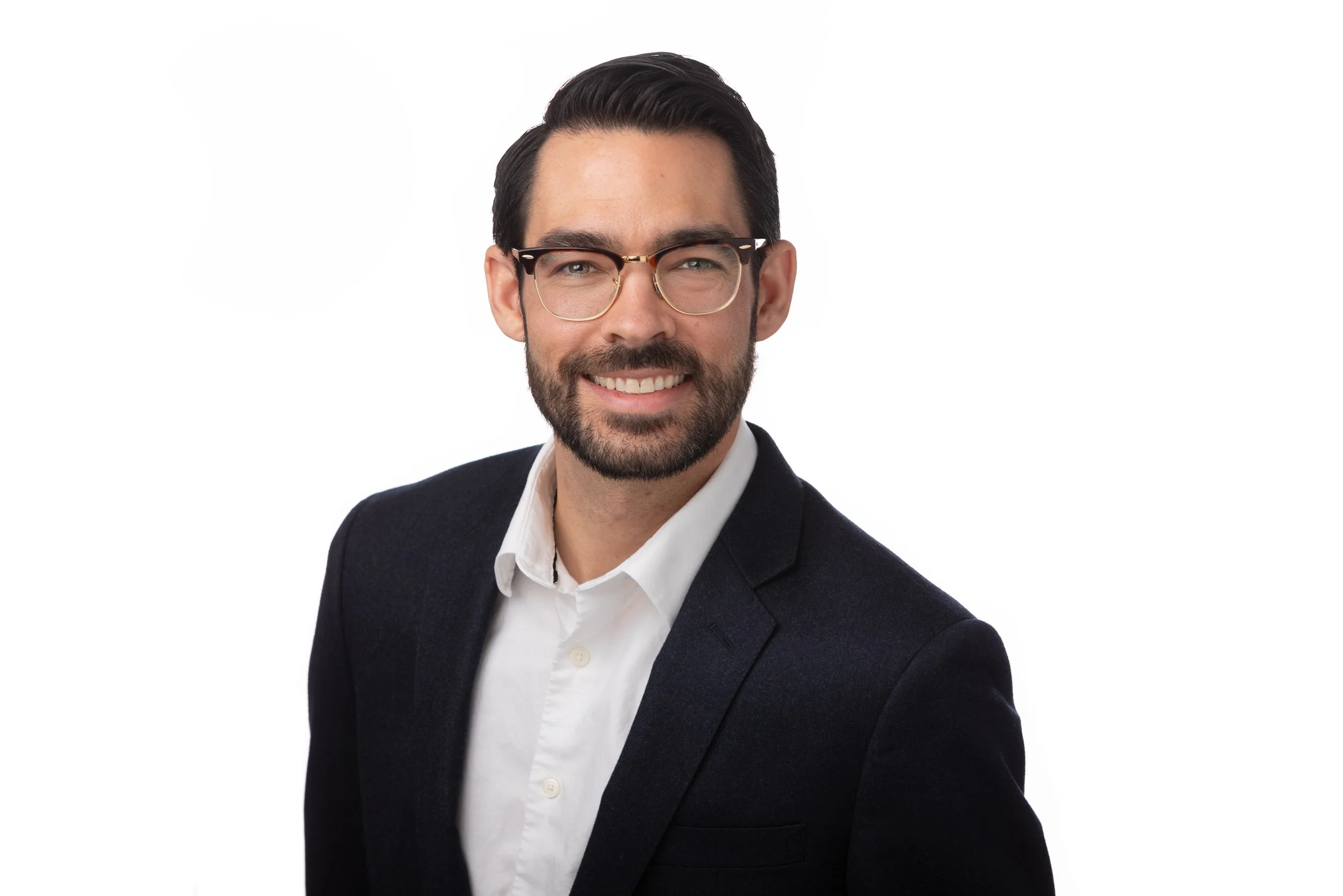 Professional headshot photography by Tom Krueger, Milwaukee, Wisconsin. The Midwest's top headshot photographer.