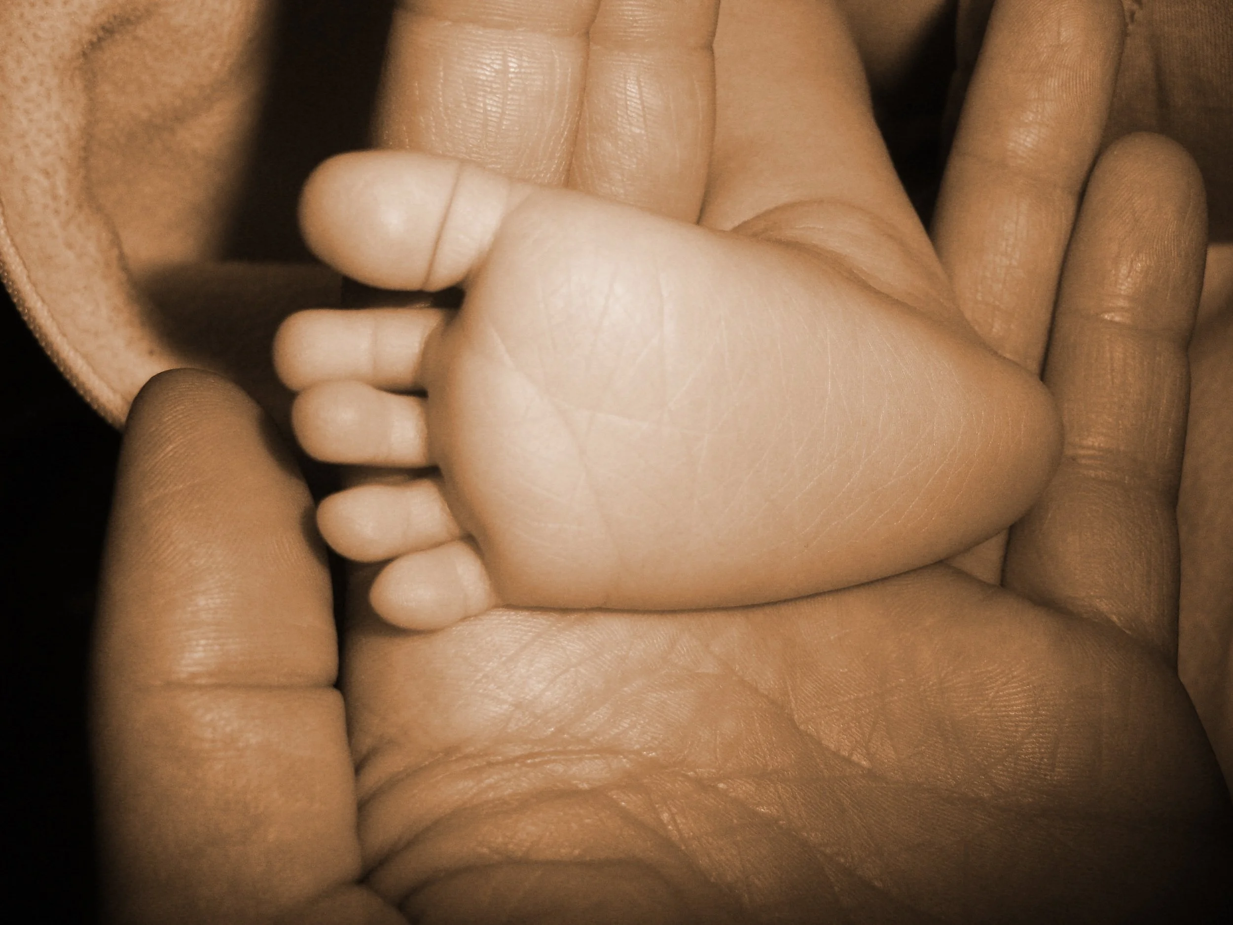 baby_child_feet.jpg