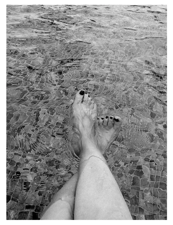 ss_photography_feet_in_pool_17x22.jpg