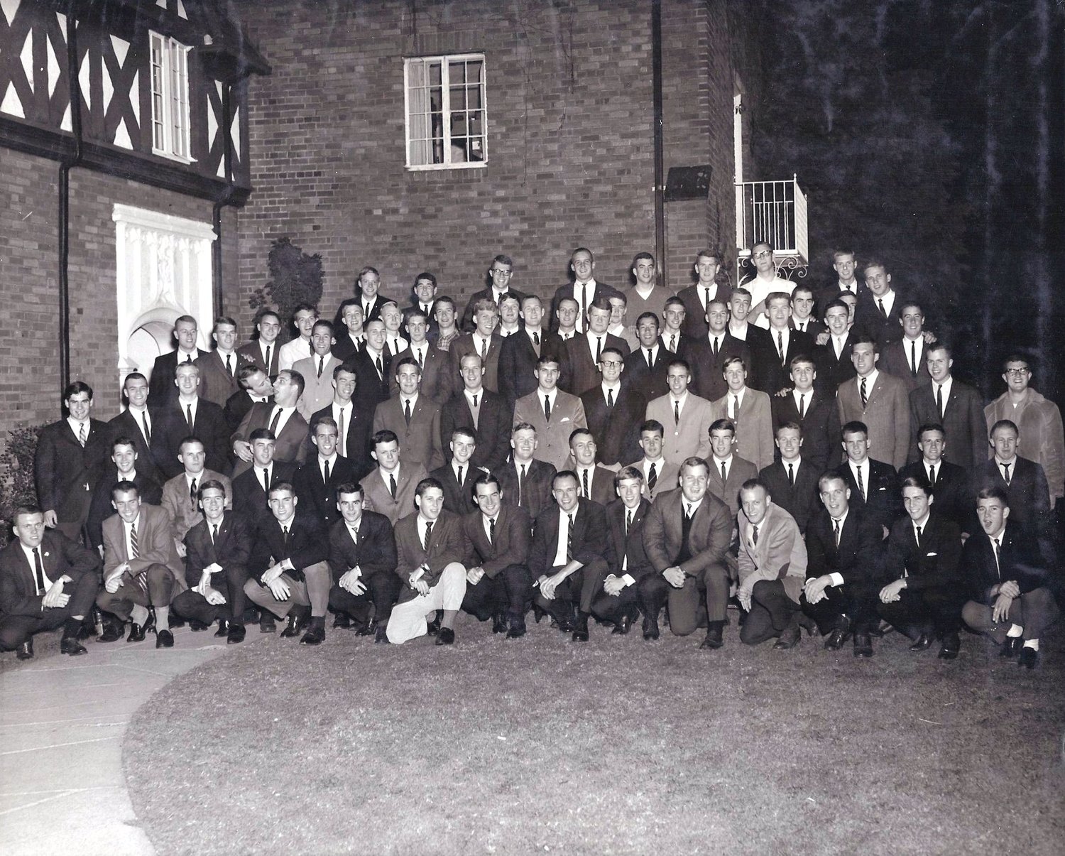 Class Picture 1964-1965.jpg