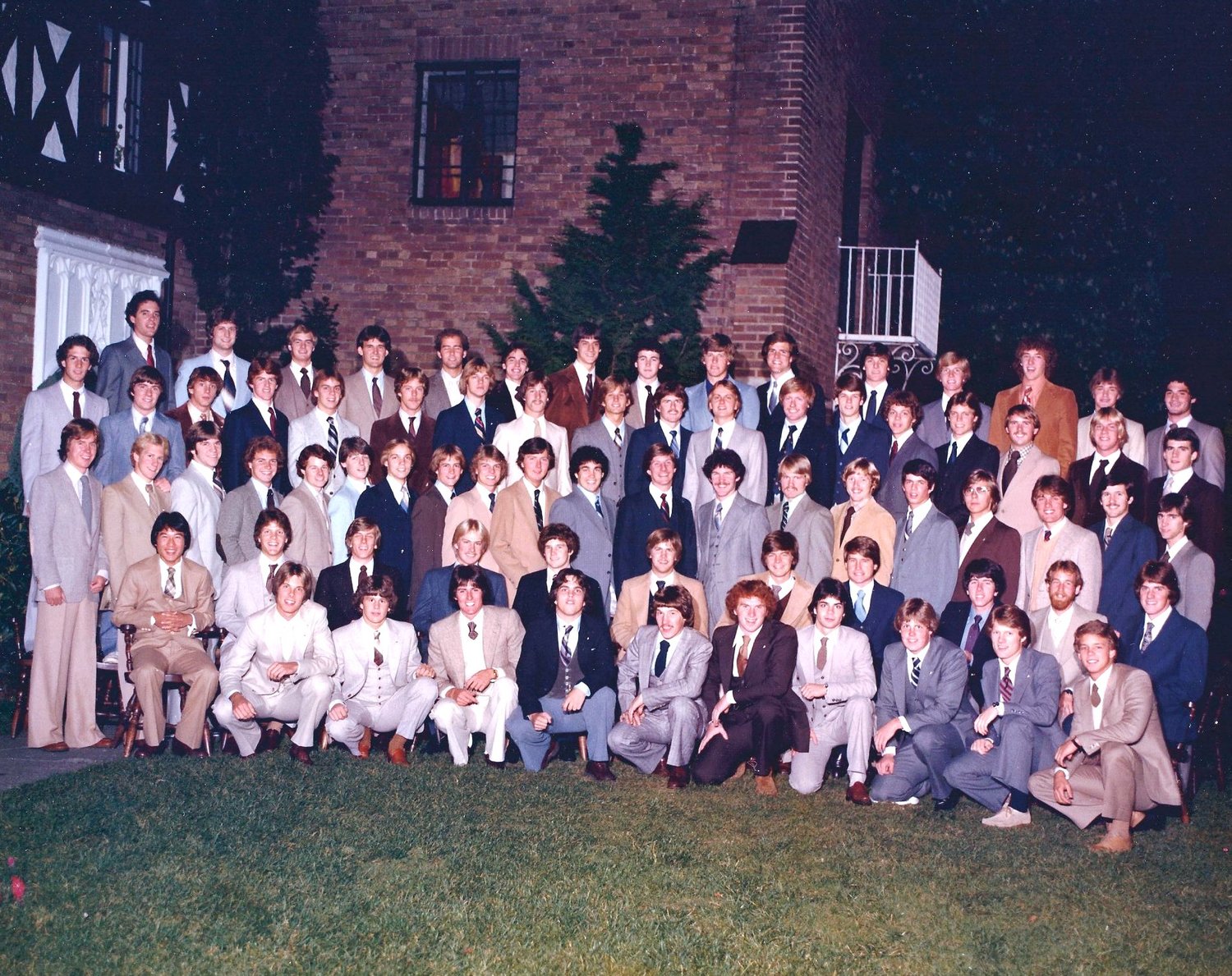 Class Picture 1980-1981.jpg