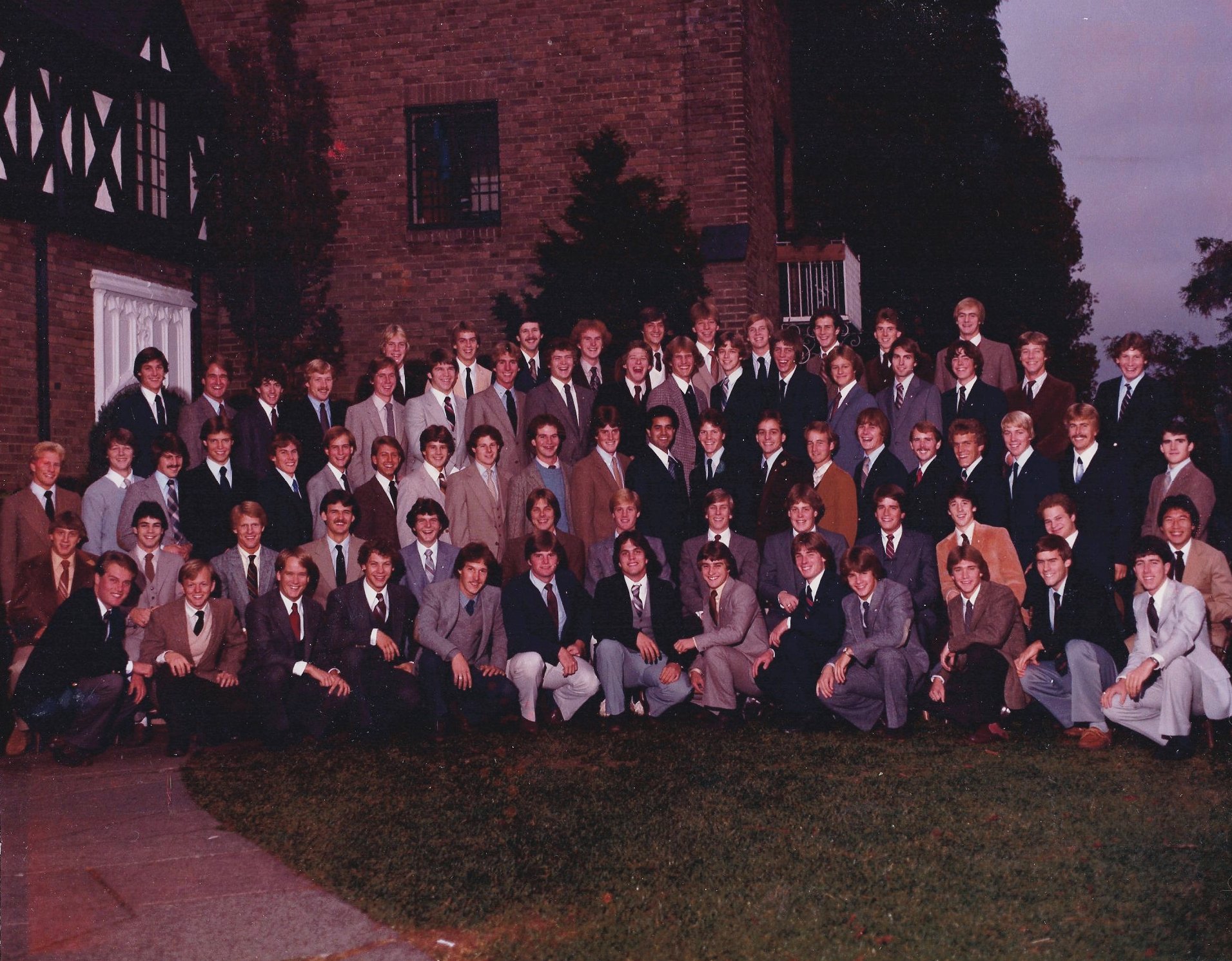 Class Picture 1981-1982.jpg