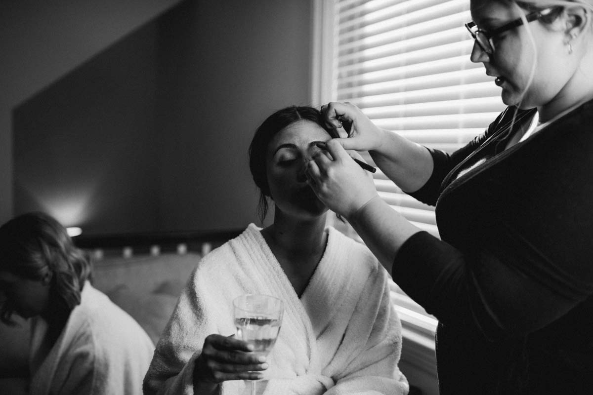 bride getting ready-42.jpg